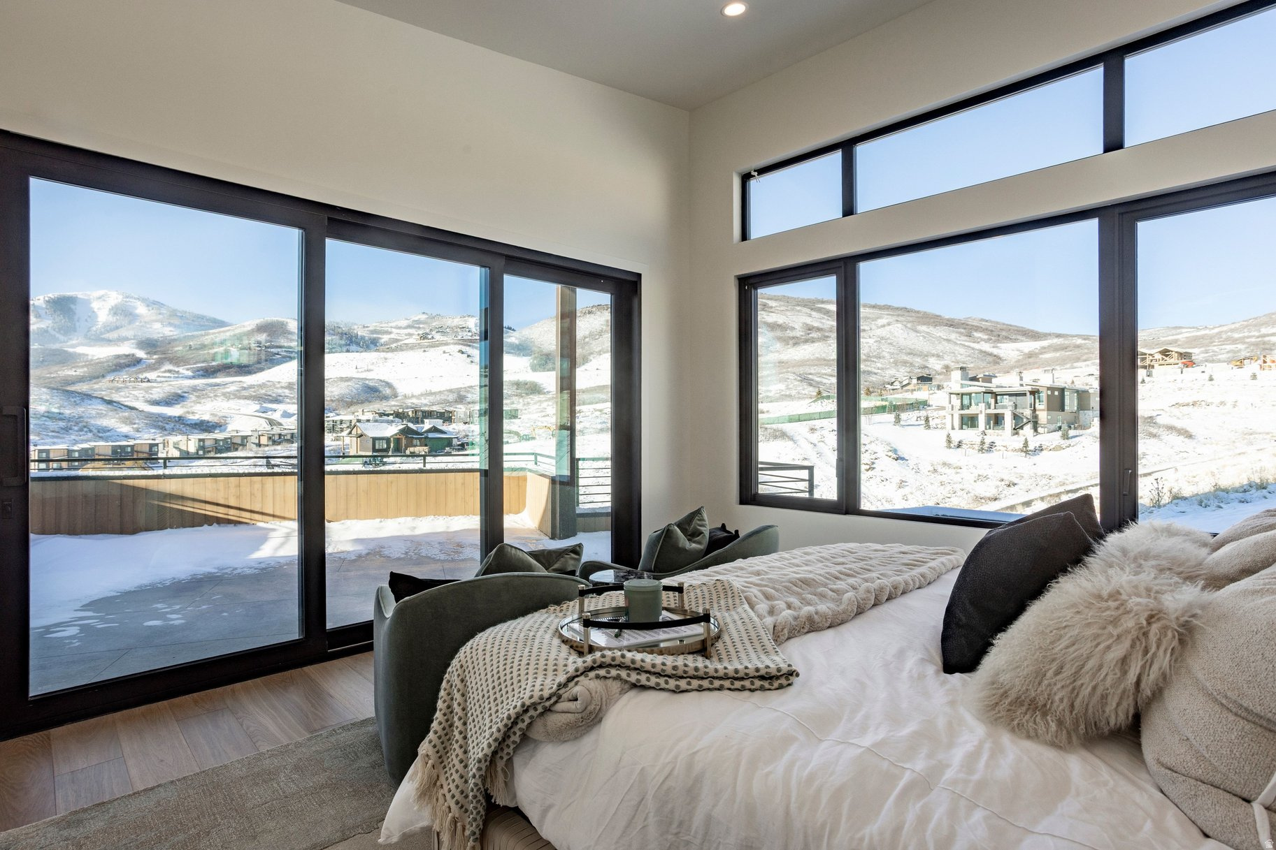 1717 W CENTAUR CT
