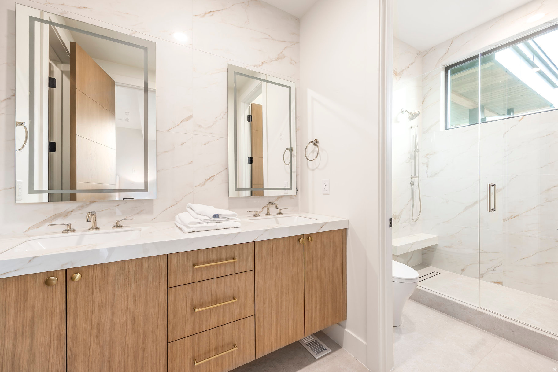 1717 W CENTAUR CT