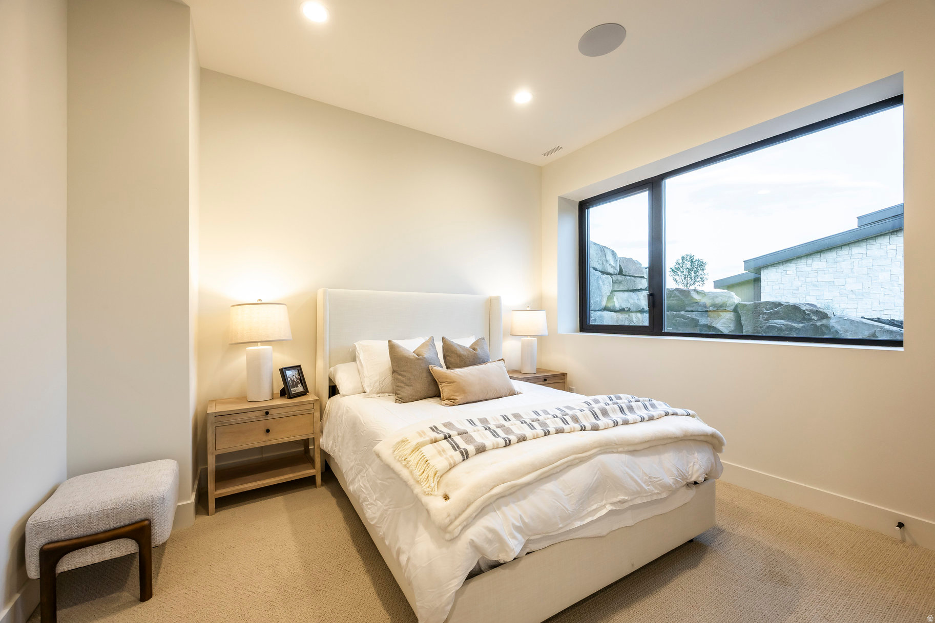1717 W CENTAUR CT
