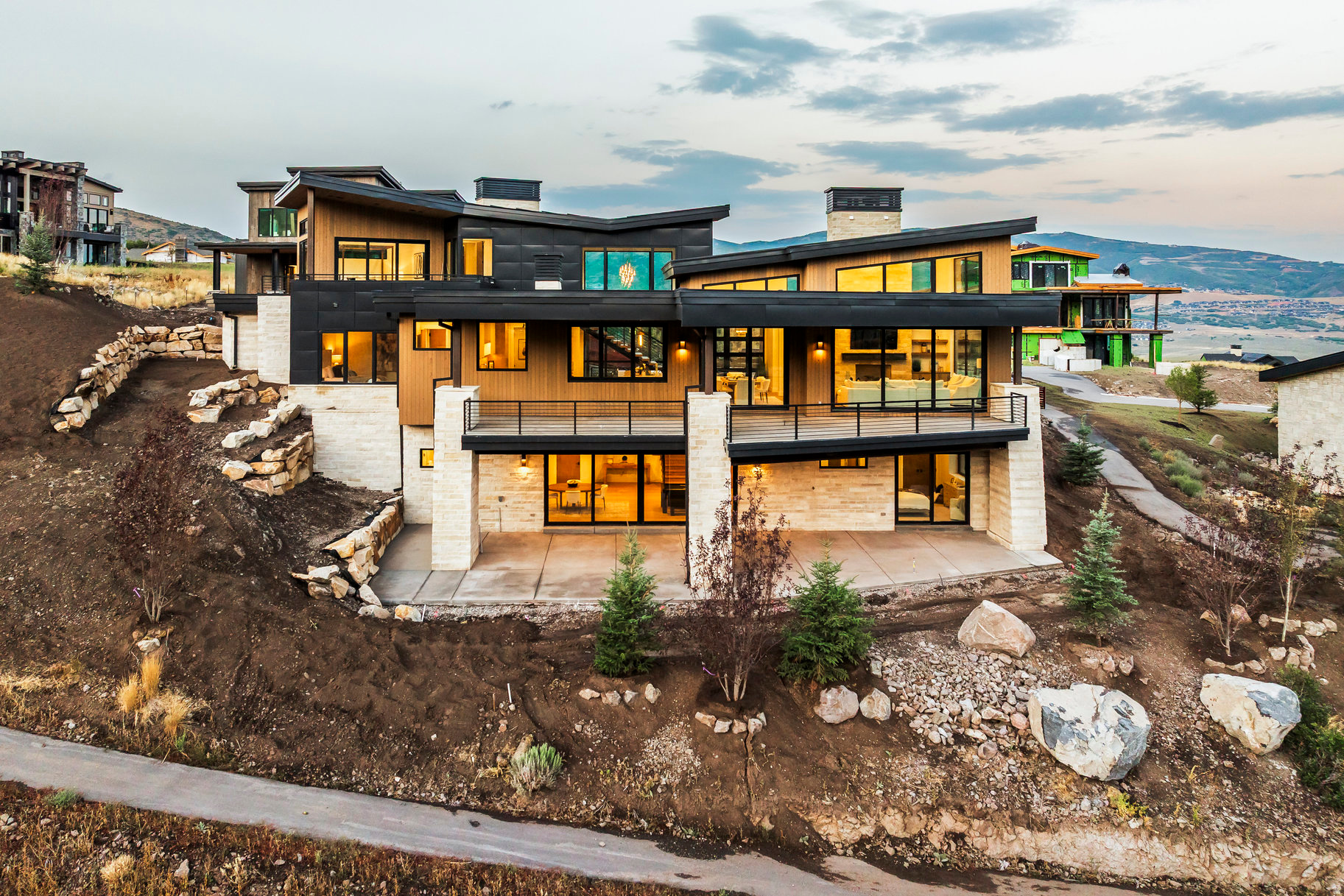 1717 W CENTAUR CT