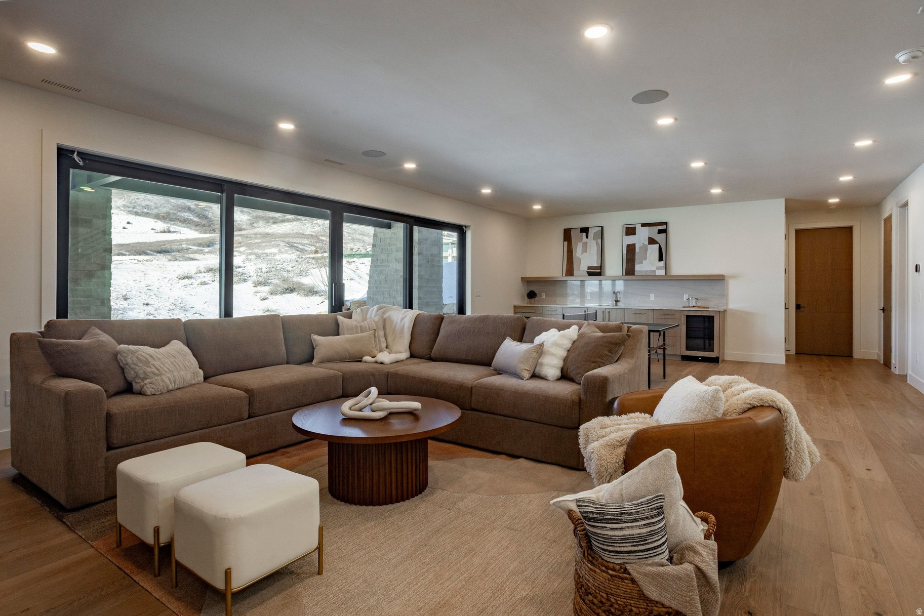 1717 W CENTAUR CT