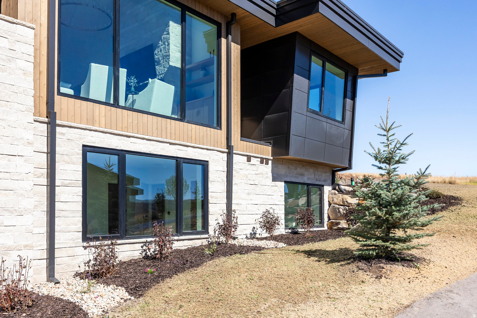 1717 W CENTAUR CT