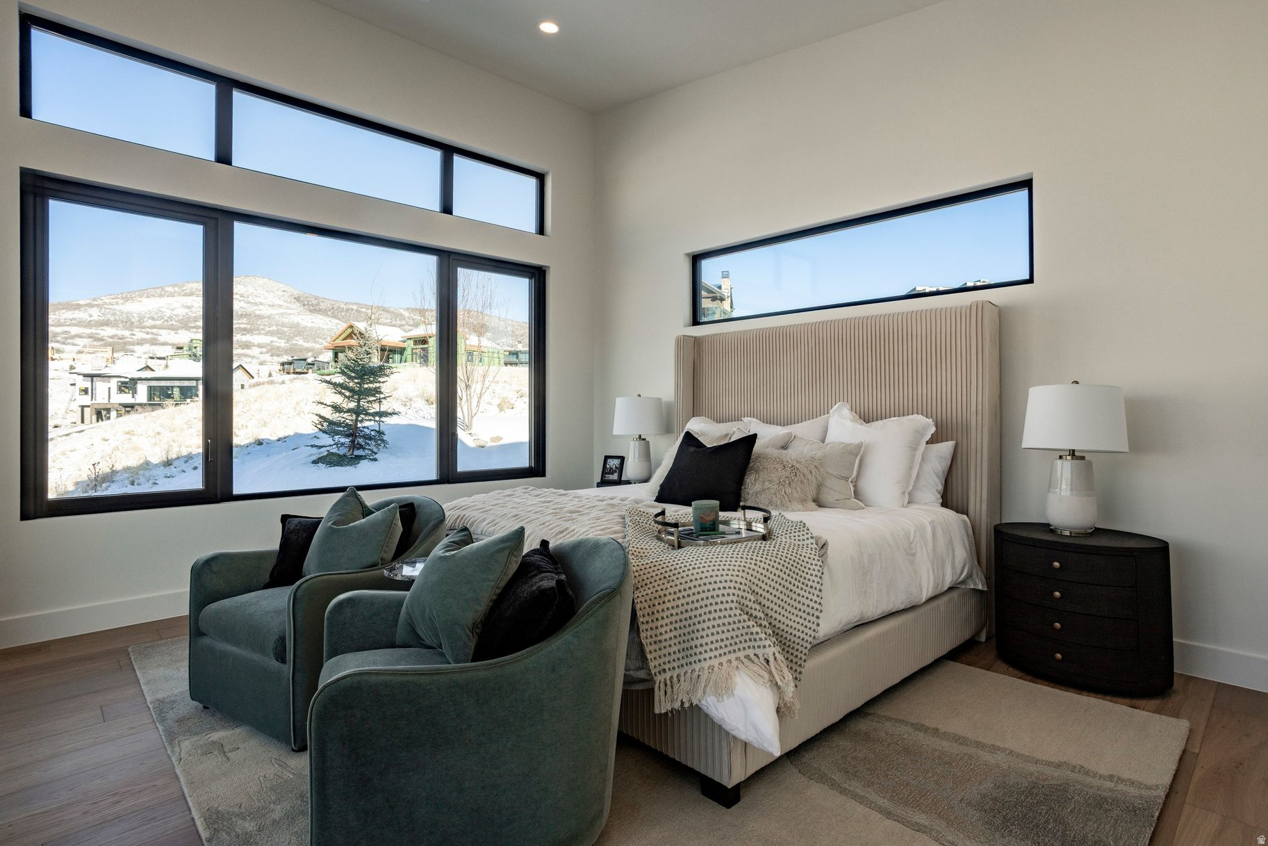 1717 W CENTAUR CT