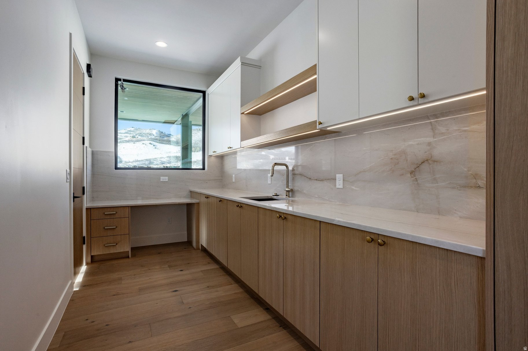 1717 W CENTAUR CT