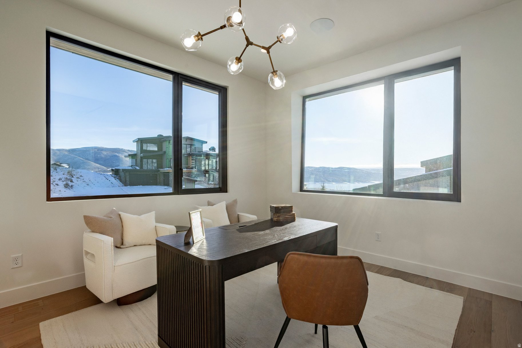 1717 W CENTAUR CT