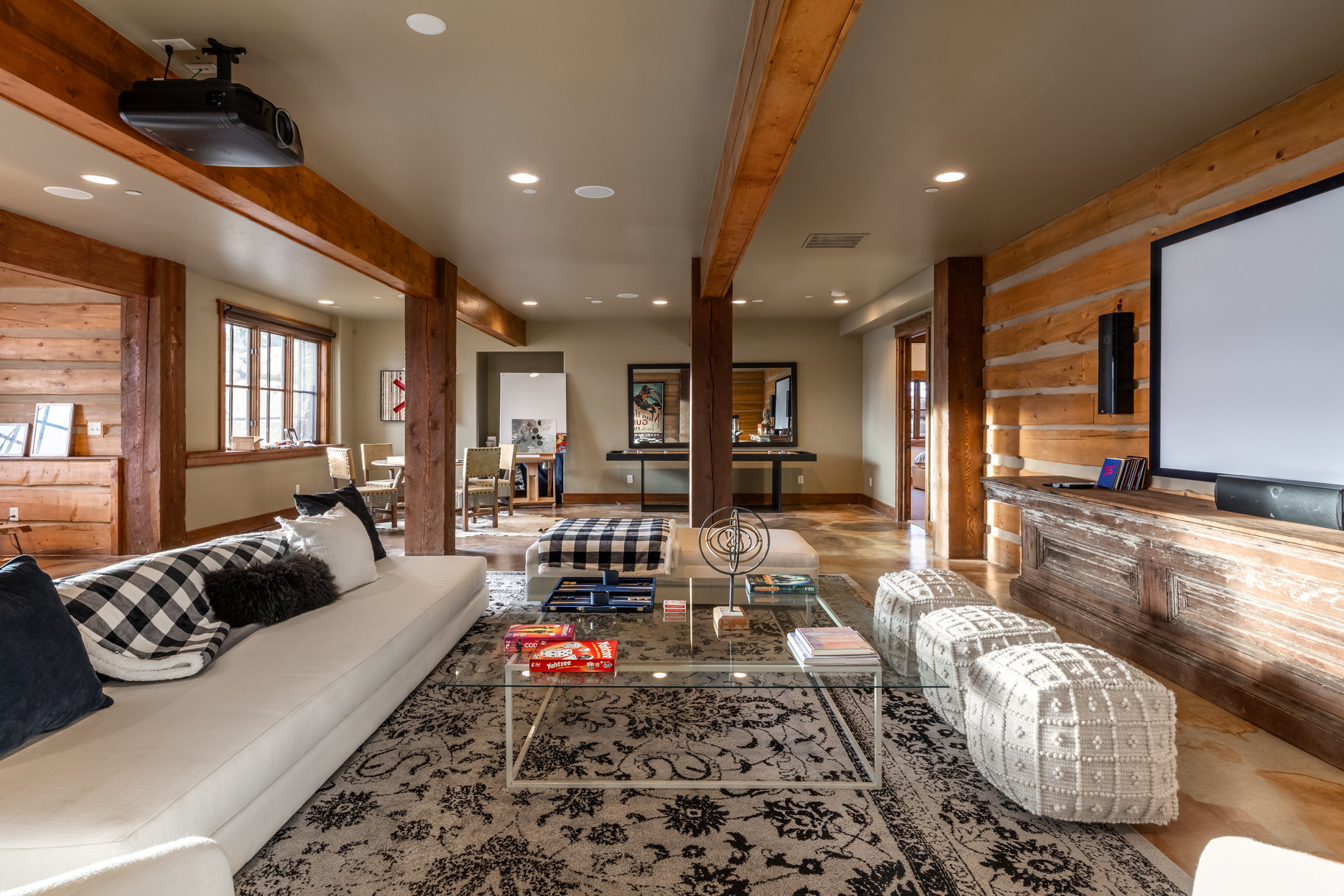 7701 N WEST HILLS TRL