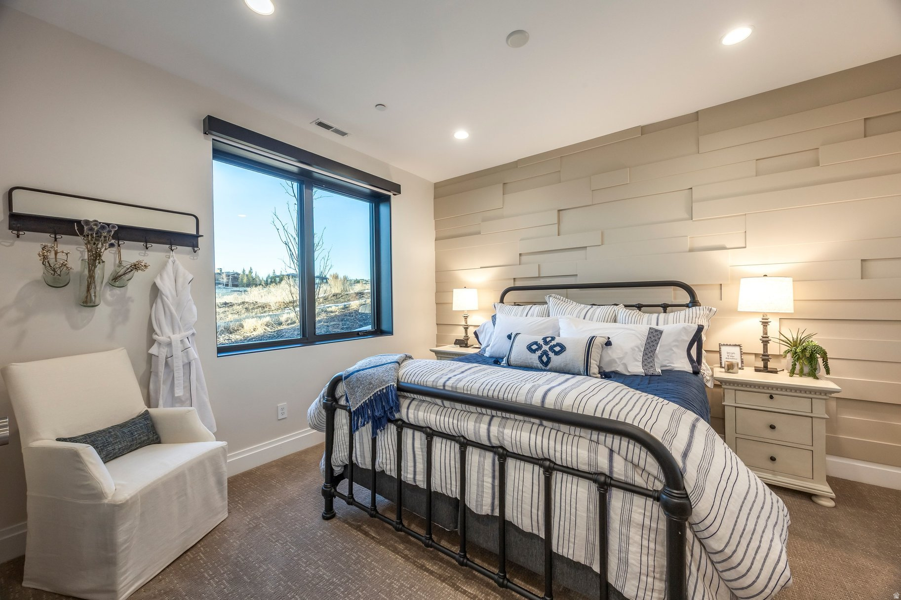 3191 E WESTVIEW TRL