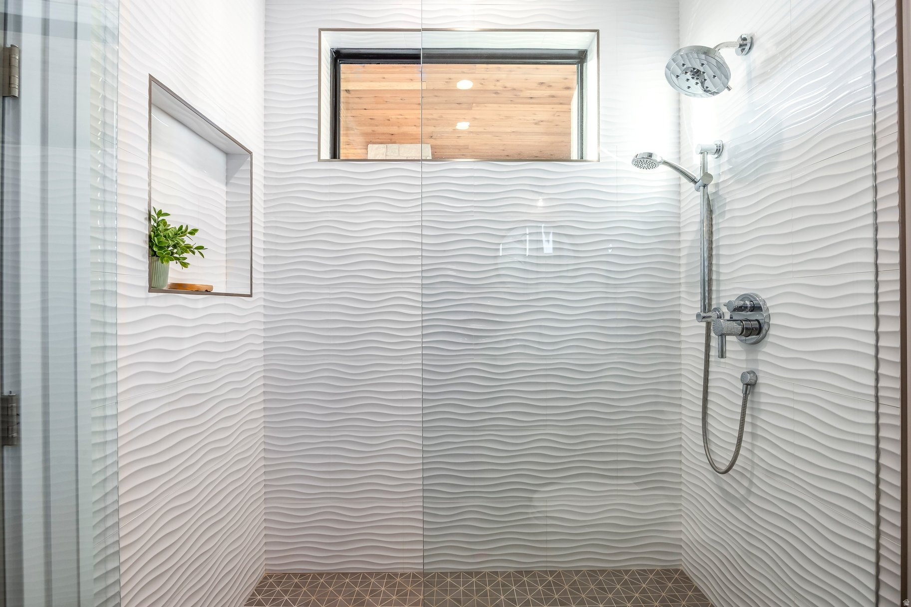 3191 E WESTVIEW TRL