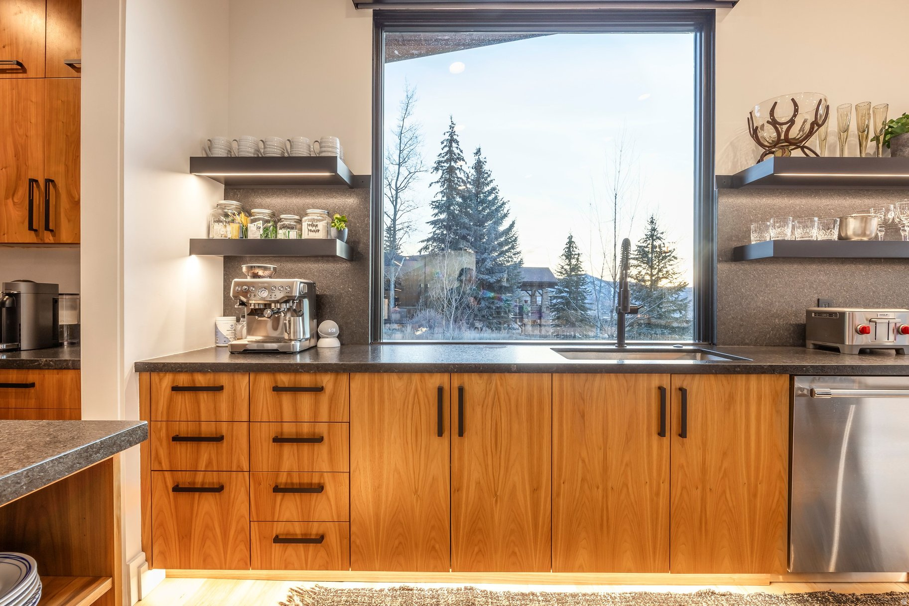 3191 E WESTVIEW TRL