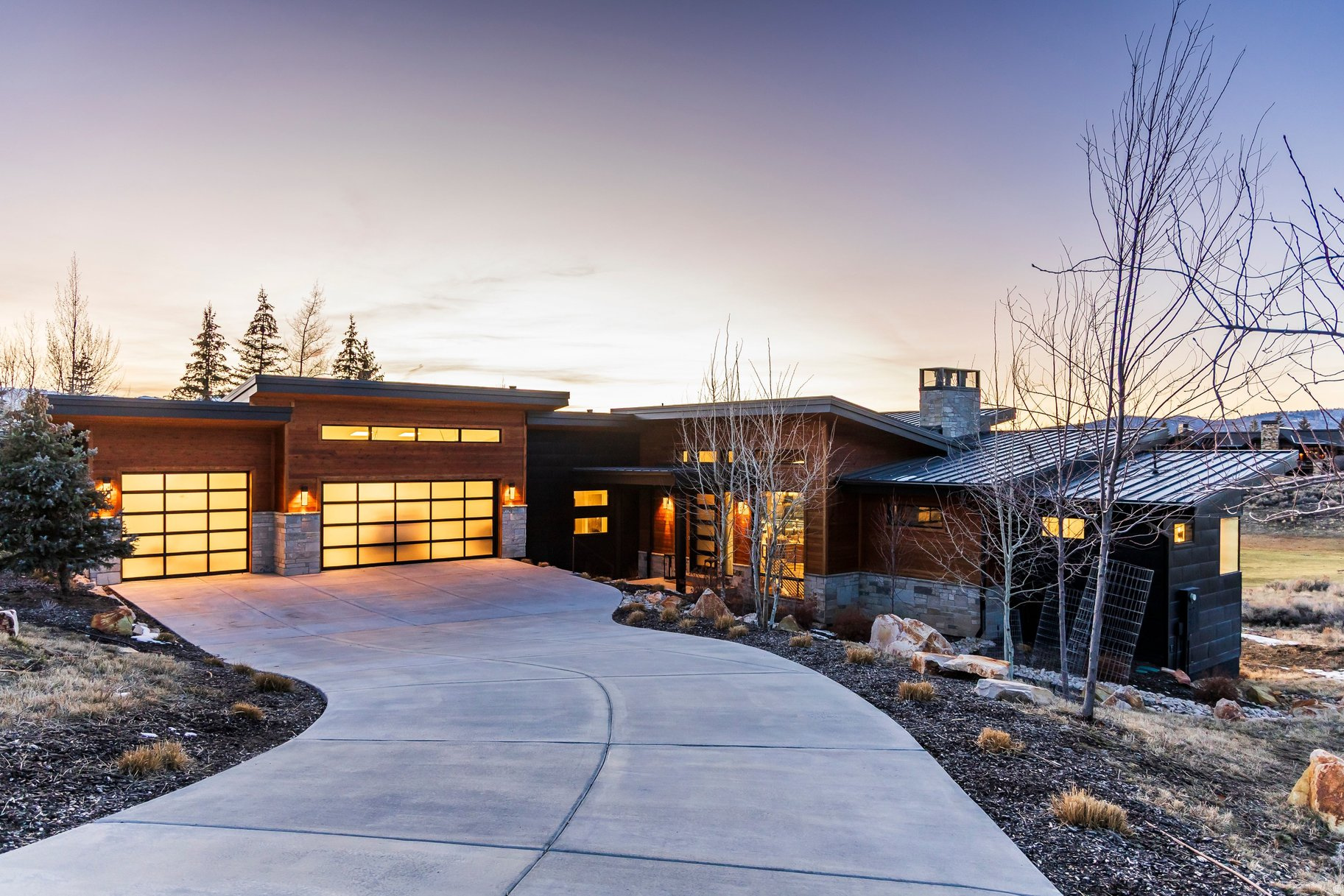 3191 E WESTVIEW TRL