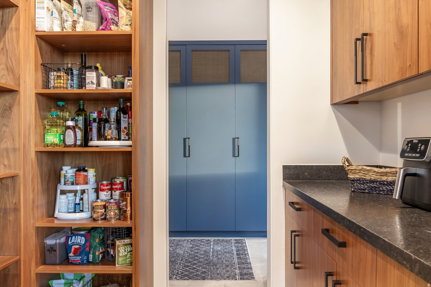 3191 E WESTVIEW TRL
