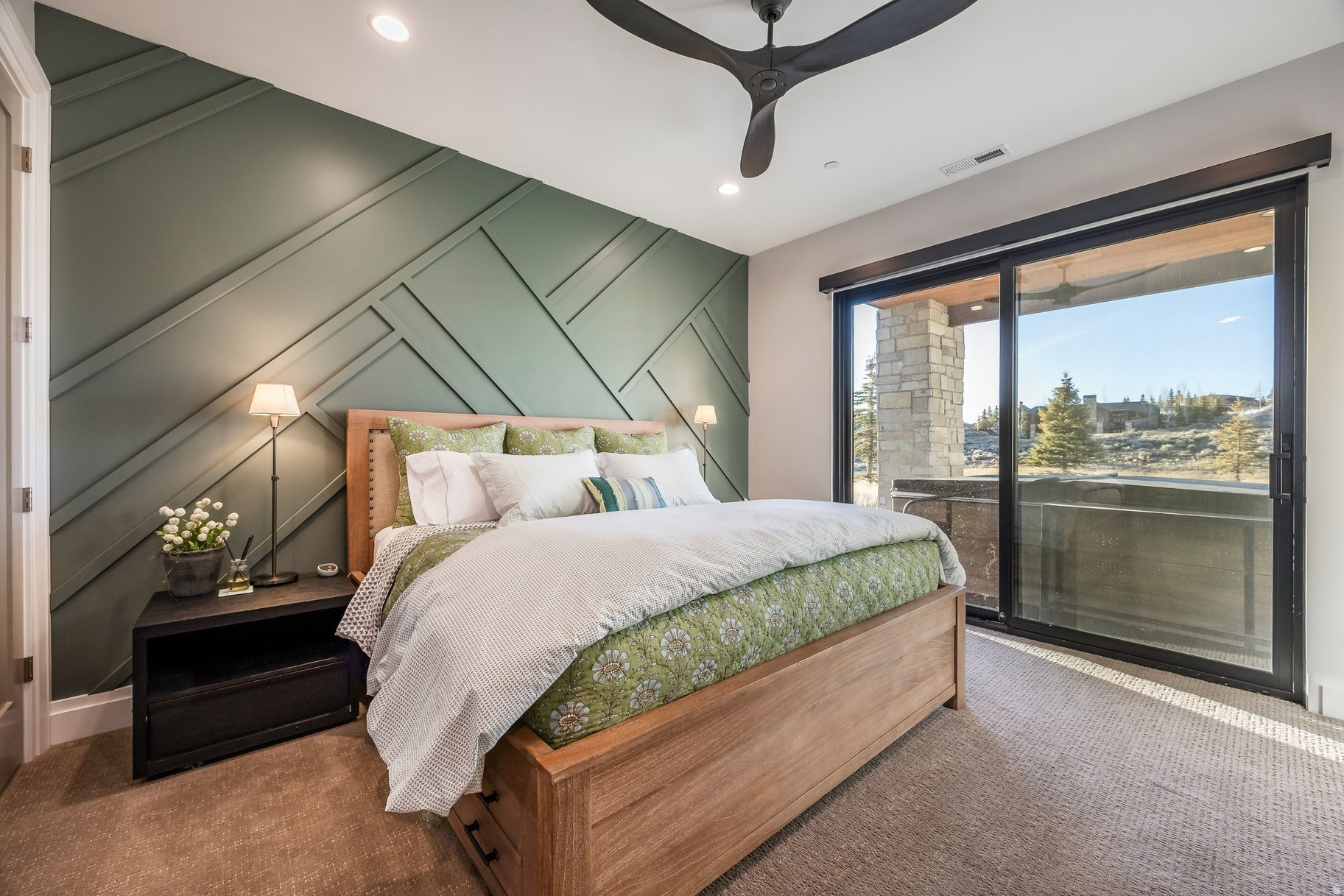 3191 E WESTVIEW TRL