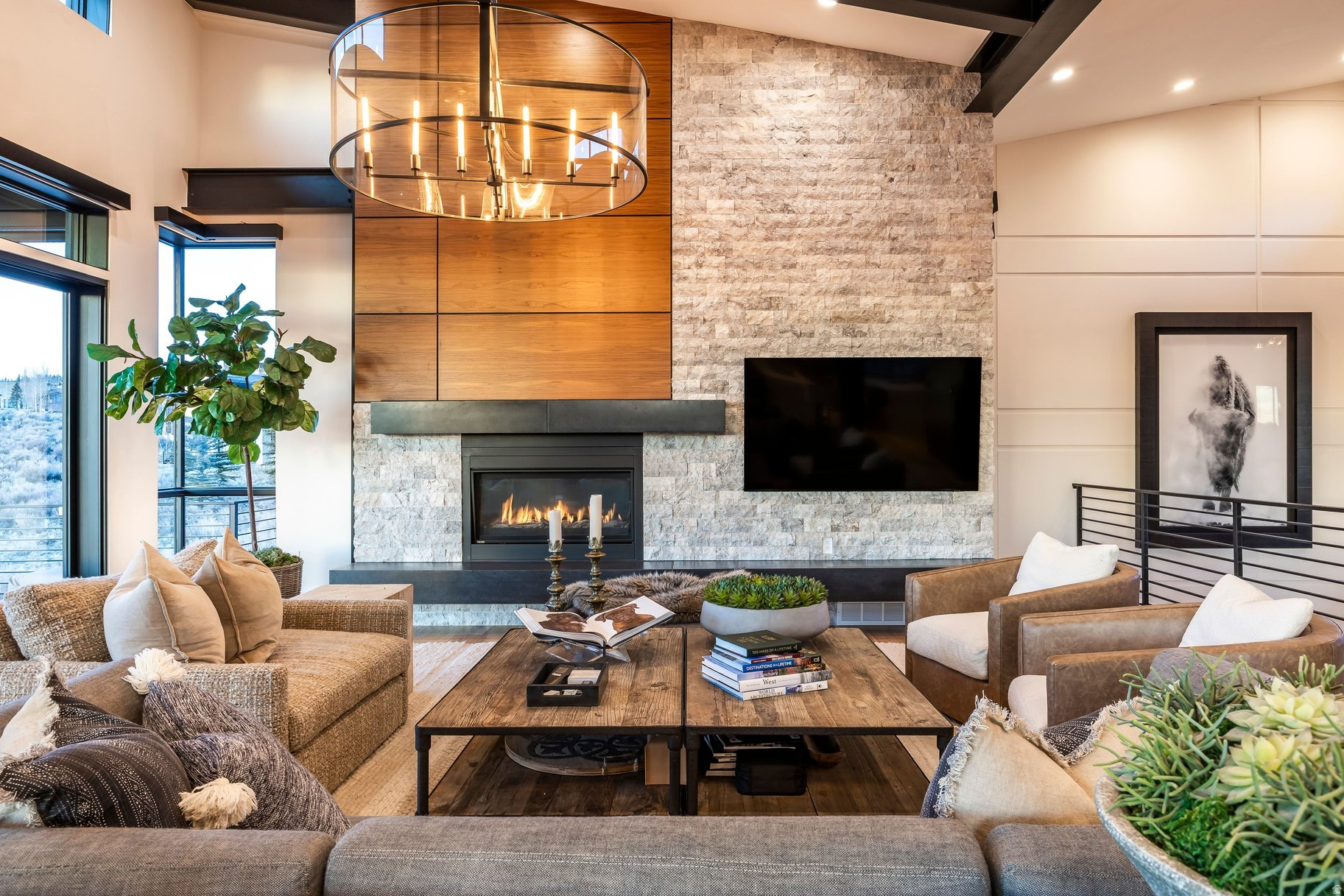 3191 E WESTVIEW TRL