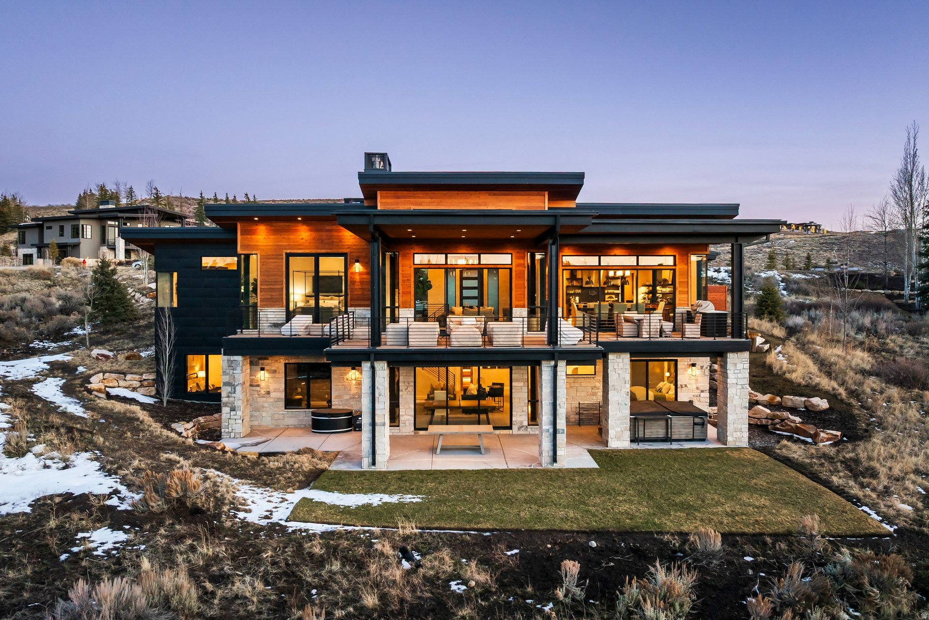 3191 E WESTVIEW TRL