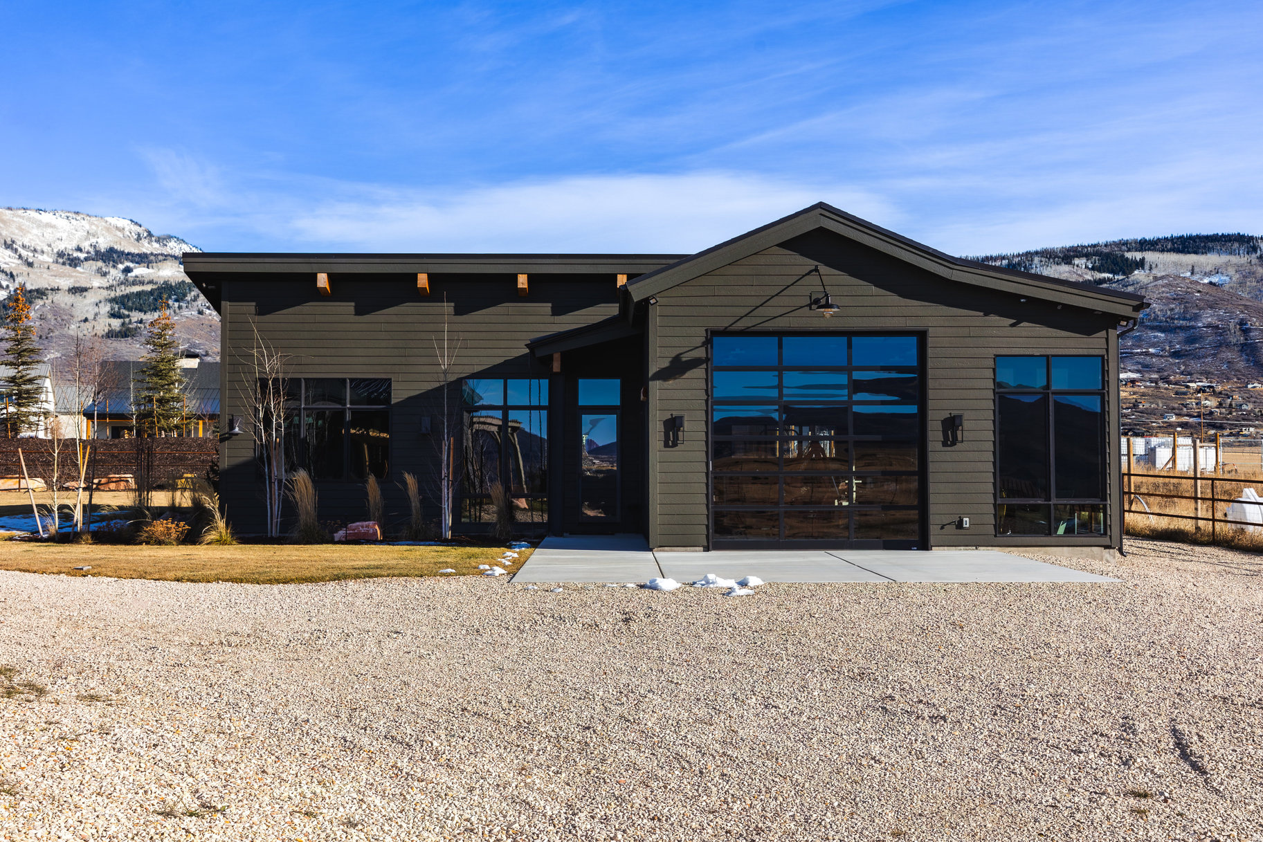 307 W LAZY ACRES LN
