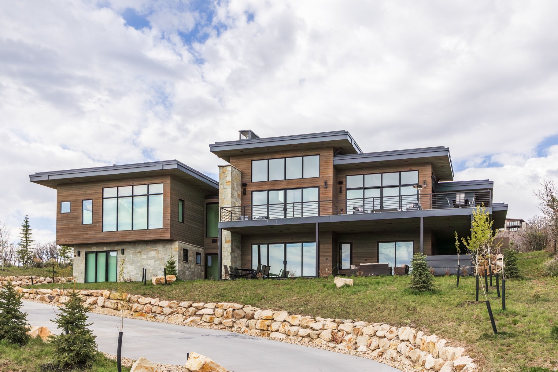 4027 ASPEN CAMP LOOP