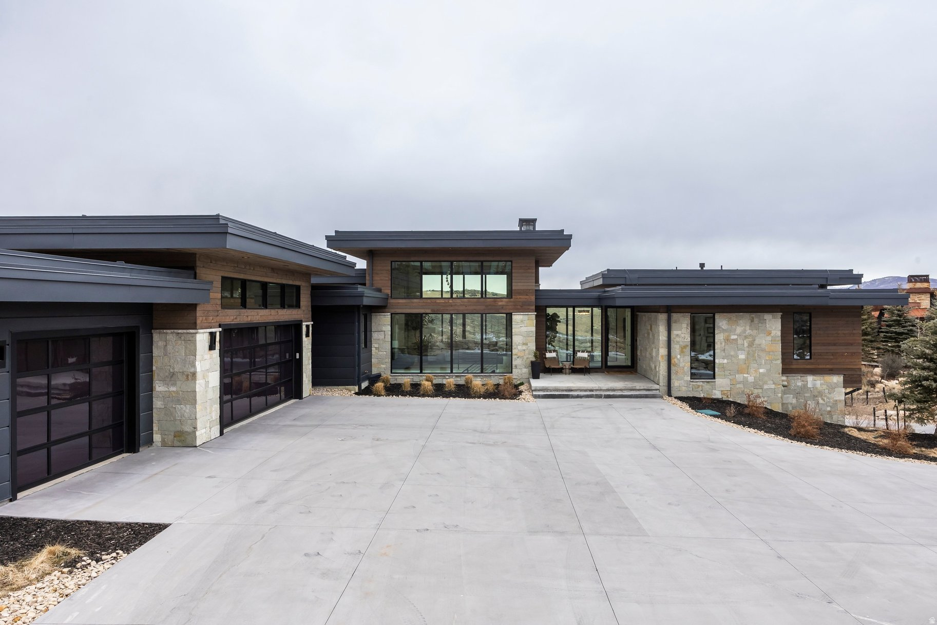 4027 ASPEN CAMP LOOP