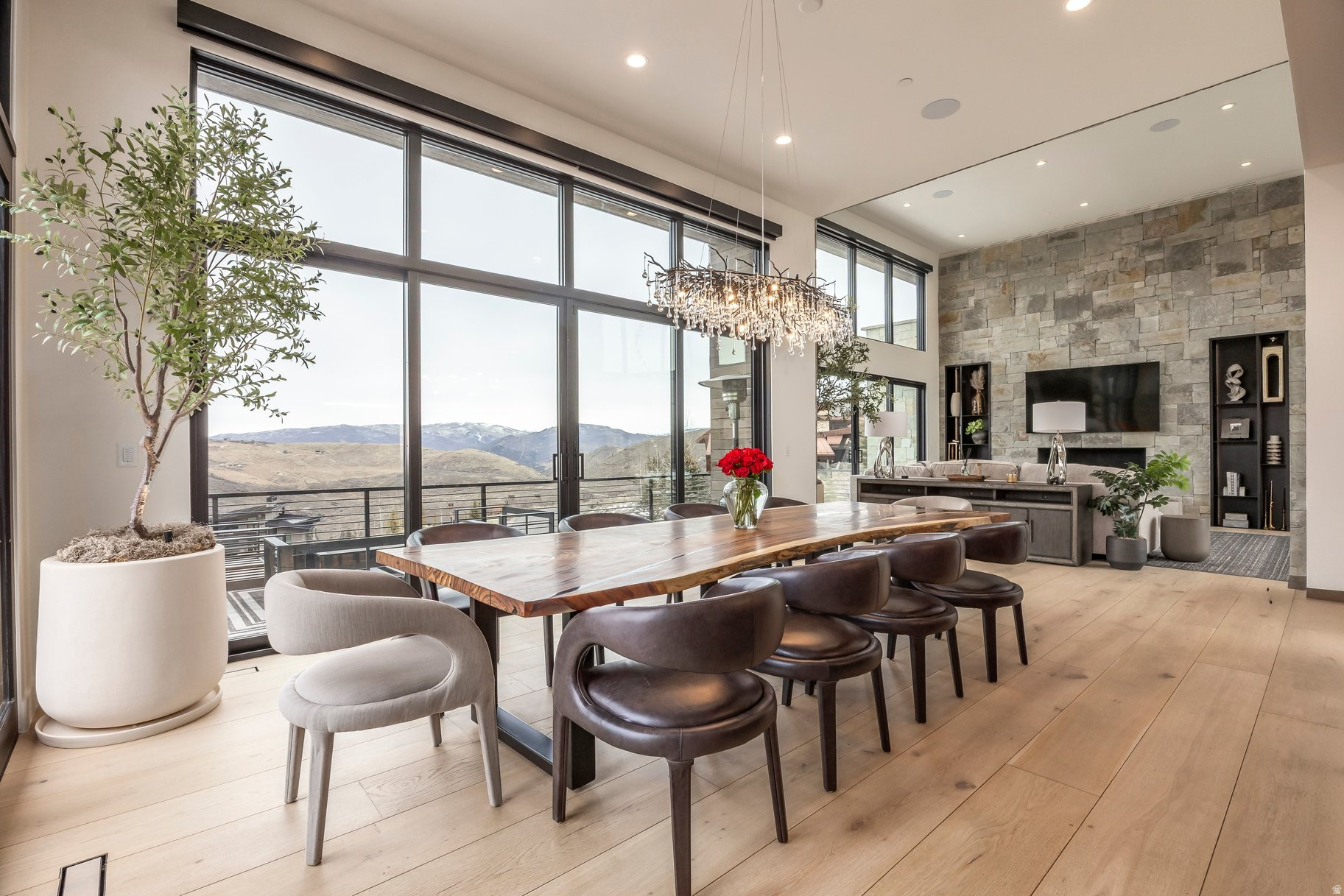 4027 ASPEN CAMP LOOP