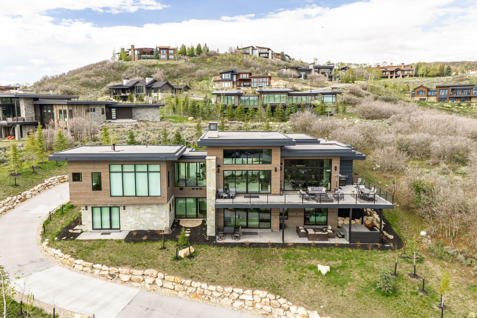 4027 ASPEN CAMP LOOP