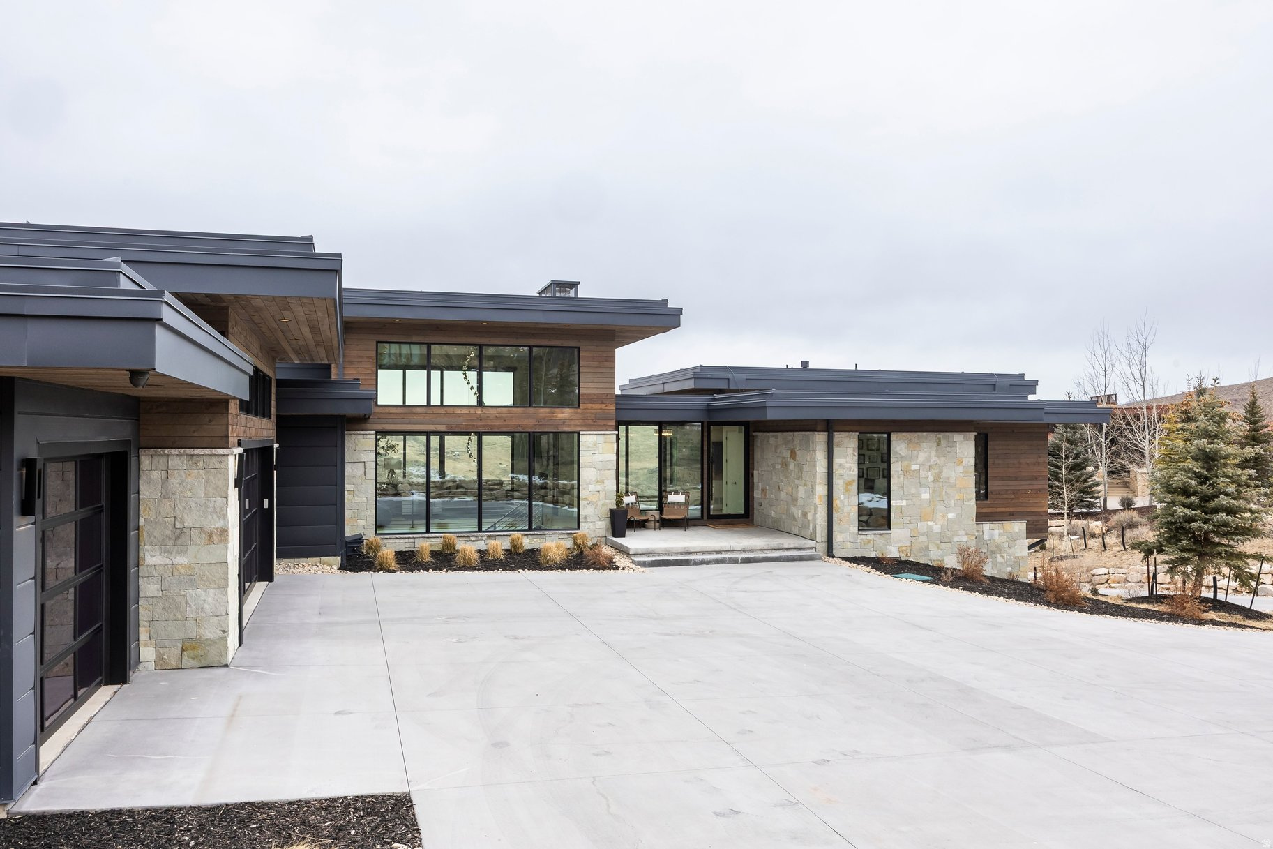 4027 ASPEN CAMP LOOP