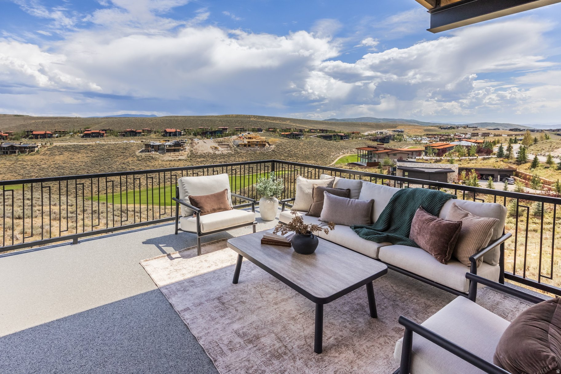 6634 PAINTED PASS