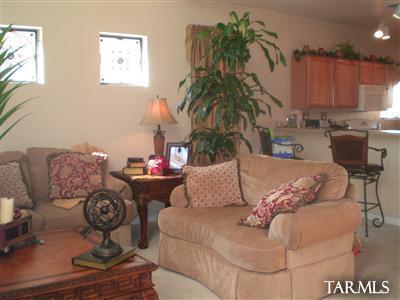 129 E Camino del Abedul