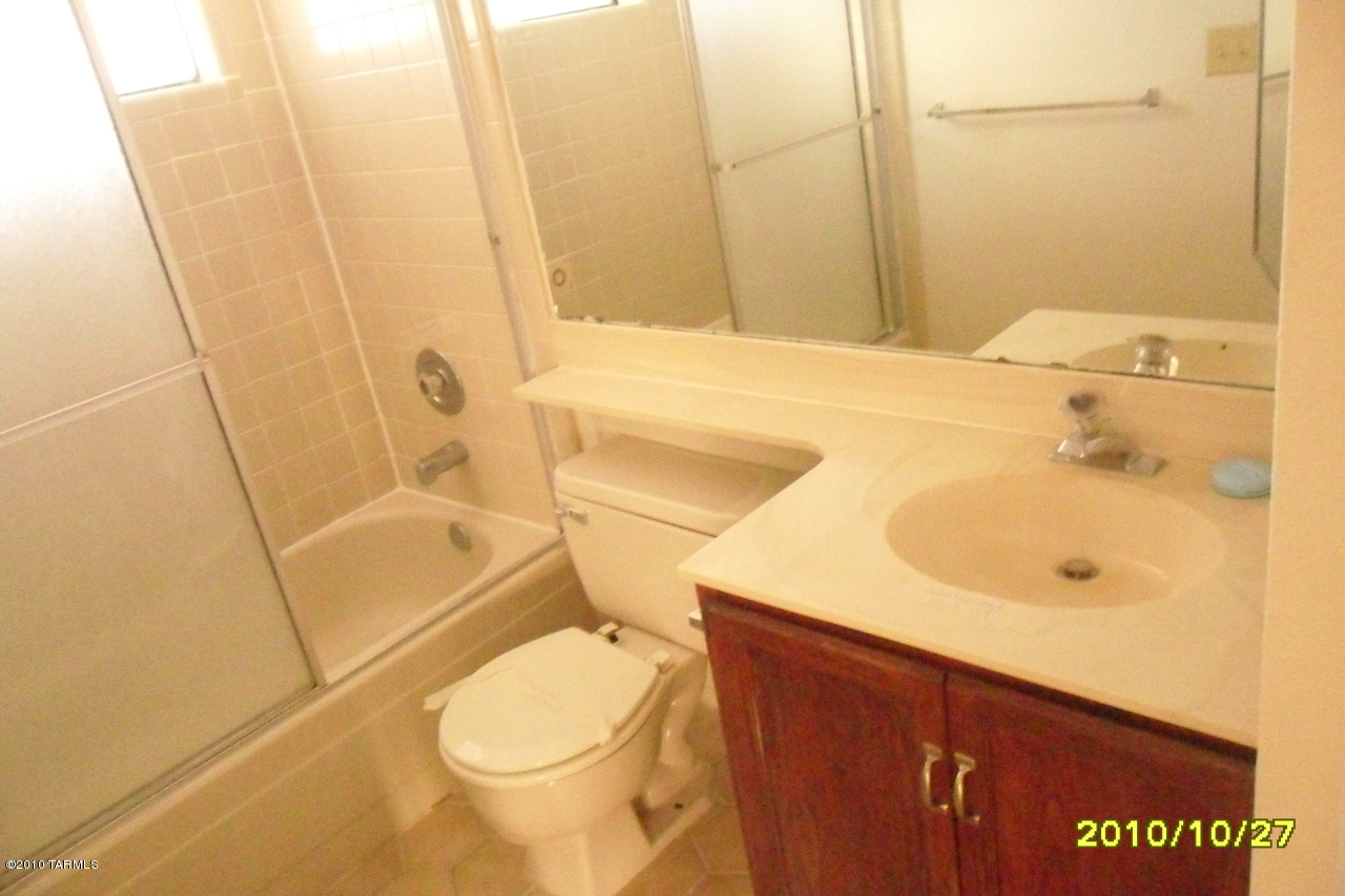 3061 W Avenida Destino