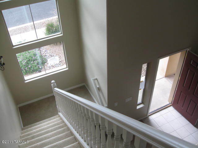 135 E Calle Del Rondador