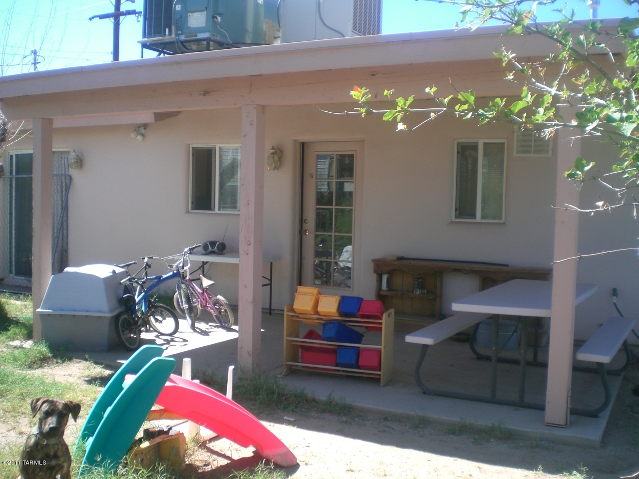 2865 W Palmyra Street