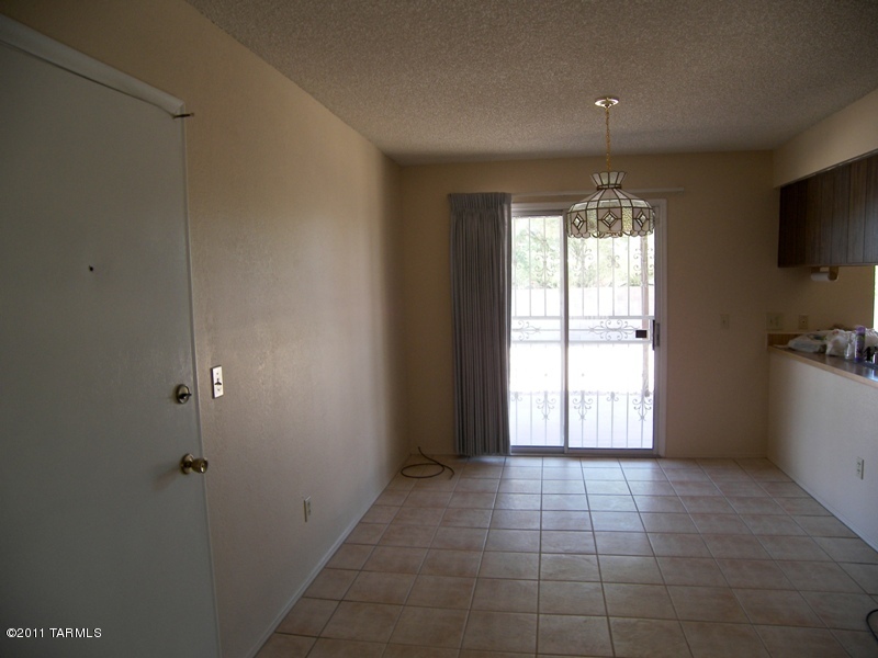 2101 S Timberline Avenue