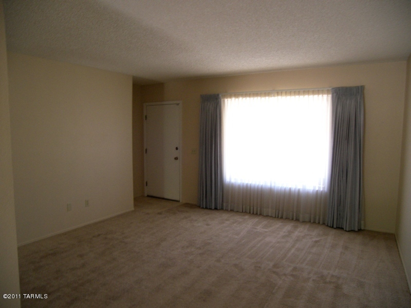 2101 S Timberline Avenue