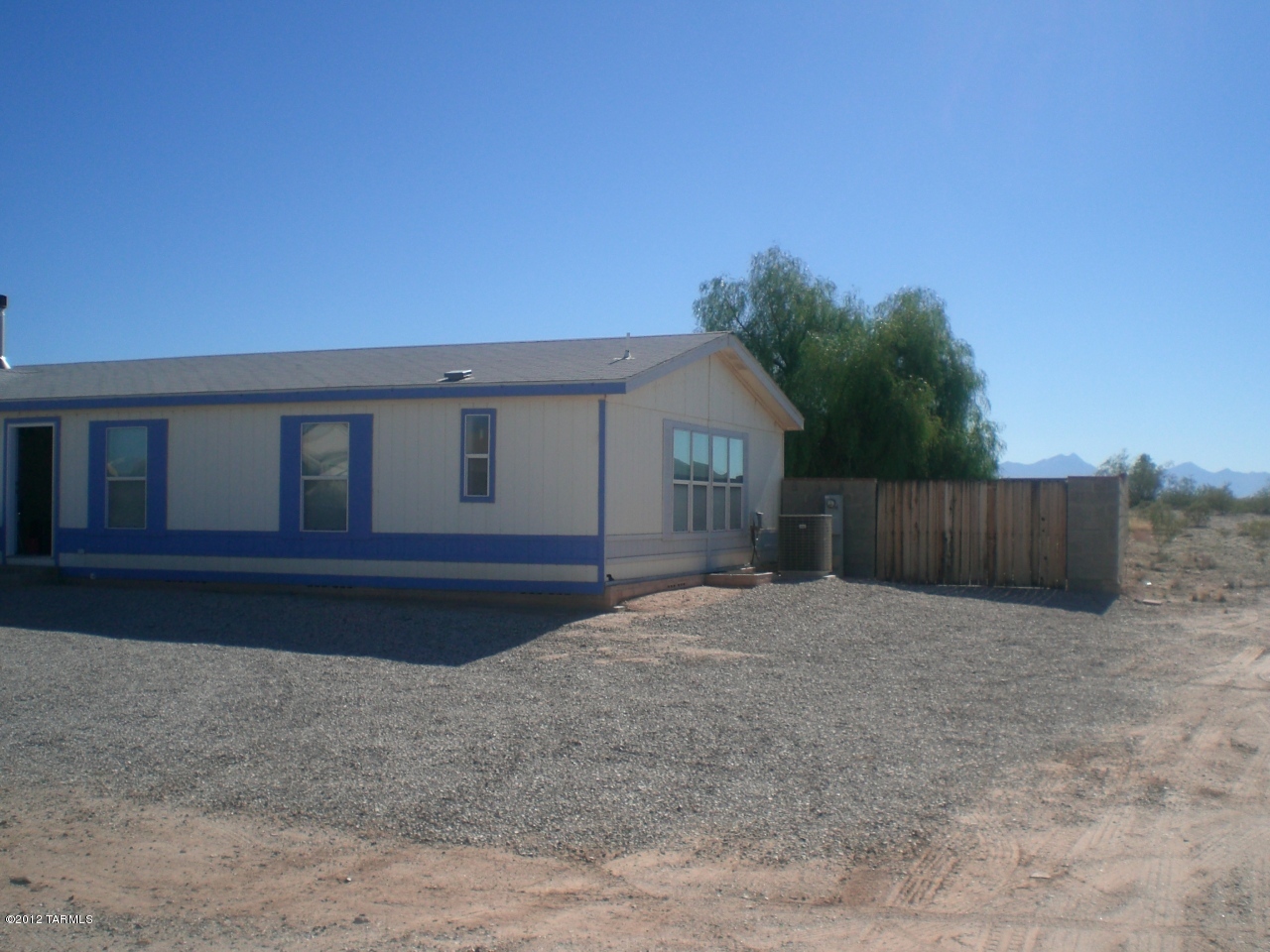 5864 E Farmridge Drive