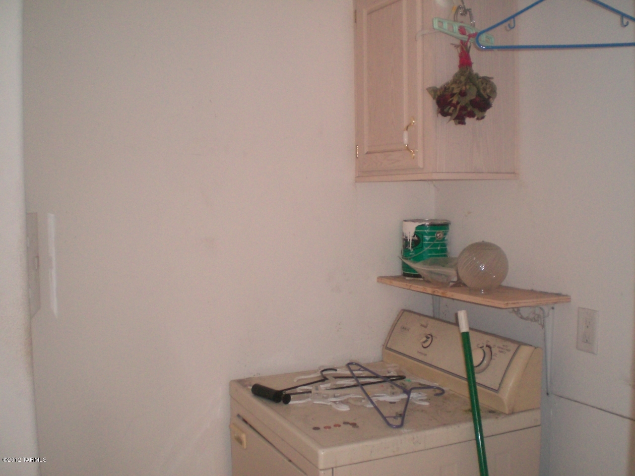 5864 E Farmridge Drive