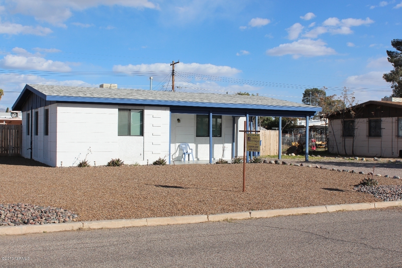 2123 S Rosemont (No Traffic) Avenue