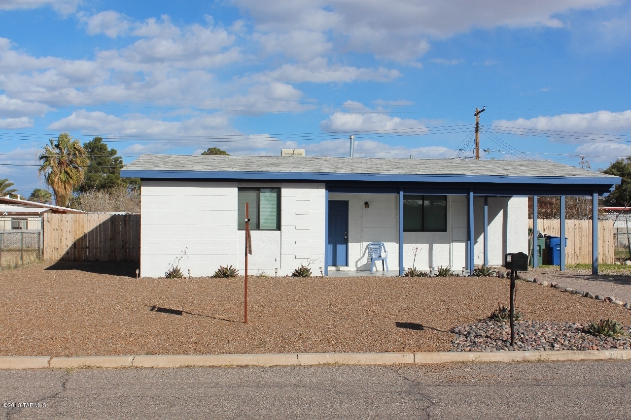 2123 S Rosemont (No Traffic) Avenue