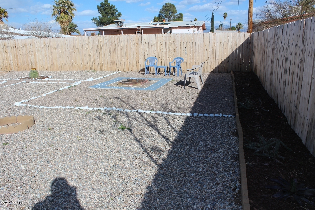 2123 S Rosemont (No Traffic) Avenue