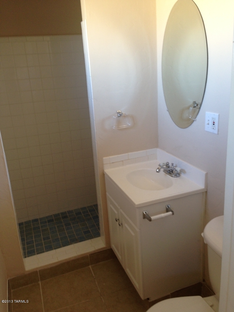 5665 S Bryant Avenue