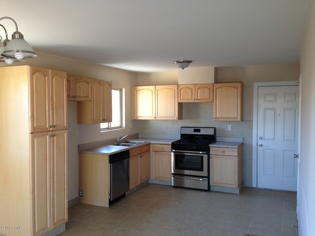 5665 S Bryant Avenue