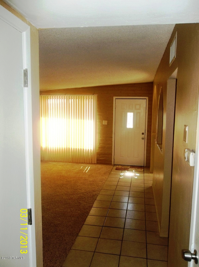 1562 W Ontario Street