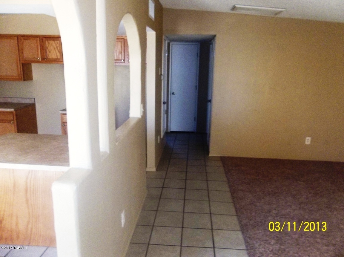 1562 W Ontario Street