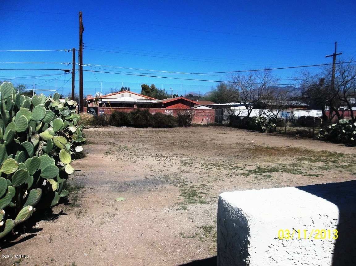 1562 W Ontario Street