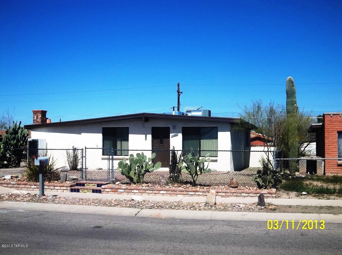 1562 W Ontario Street