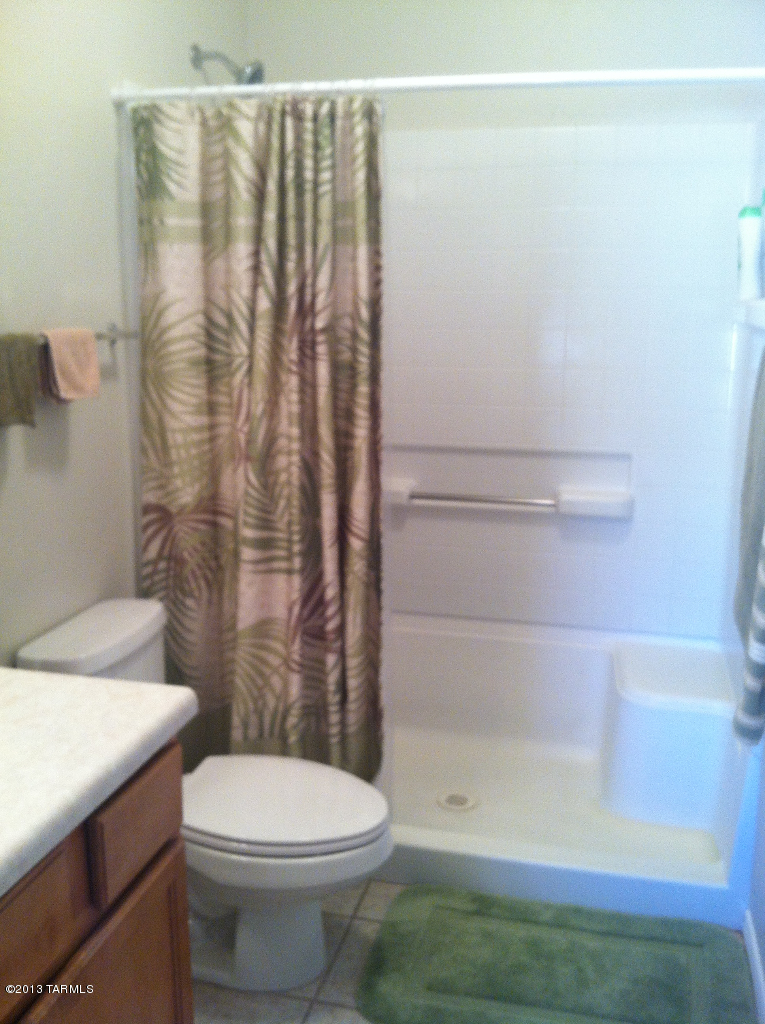 2503 S Timberline Avenue