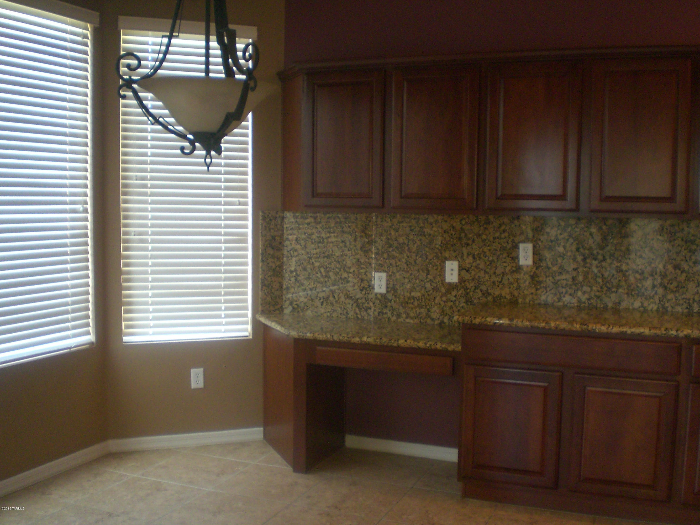 9674 S Via Del Alcance