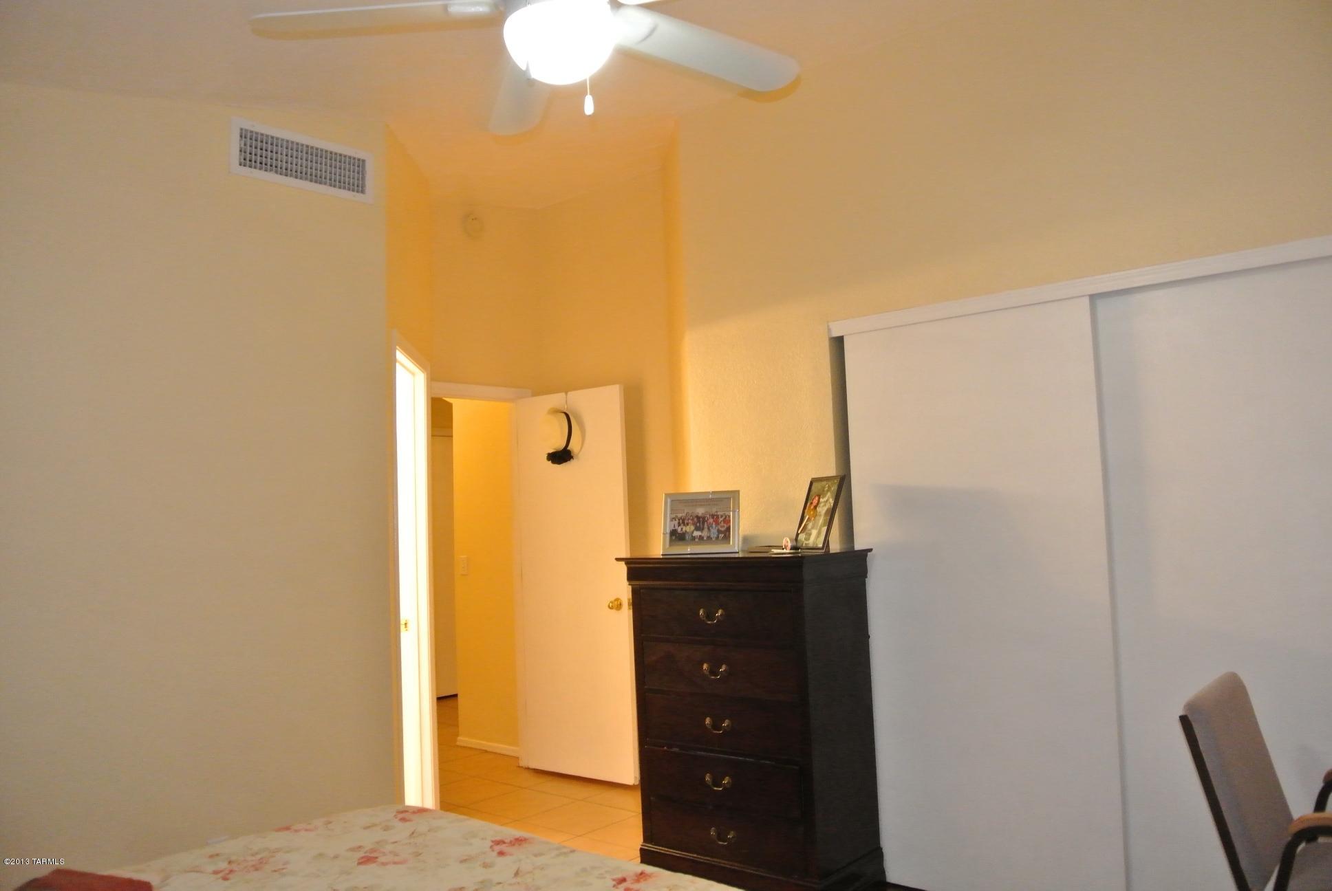 1594 W Denning Court