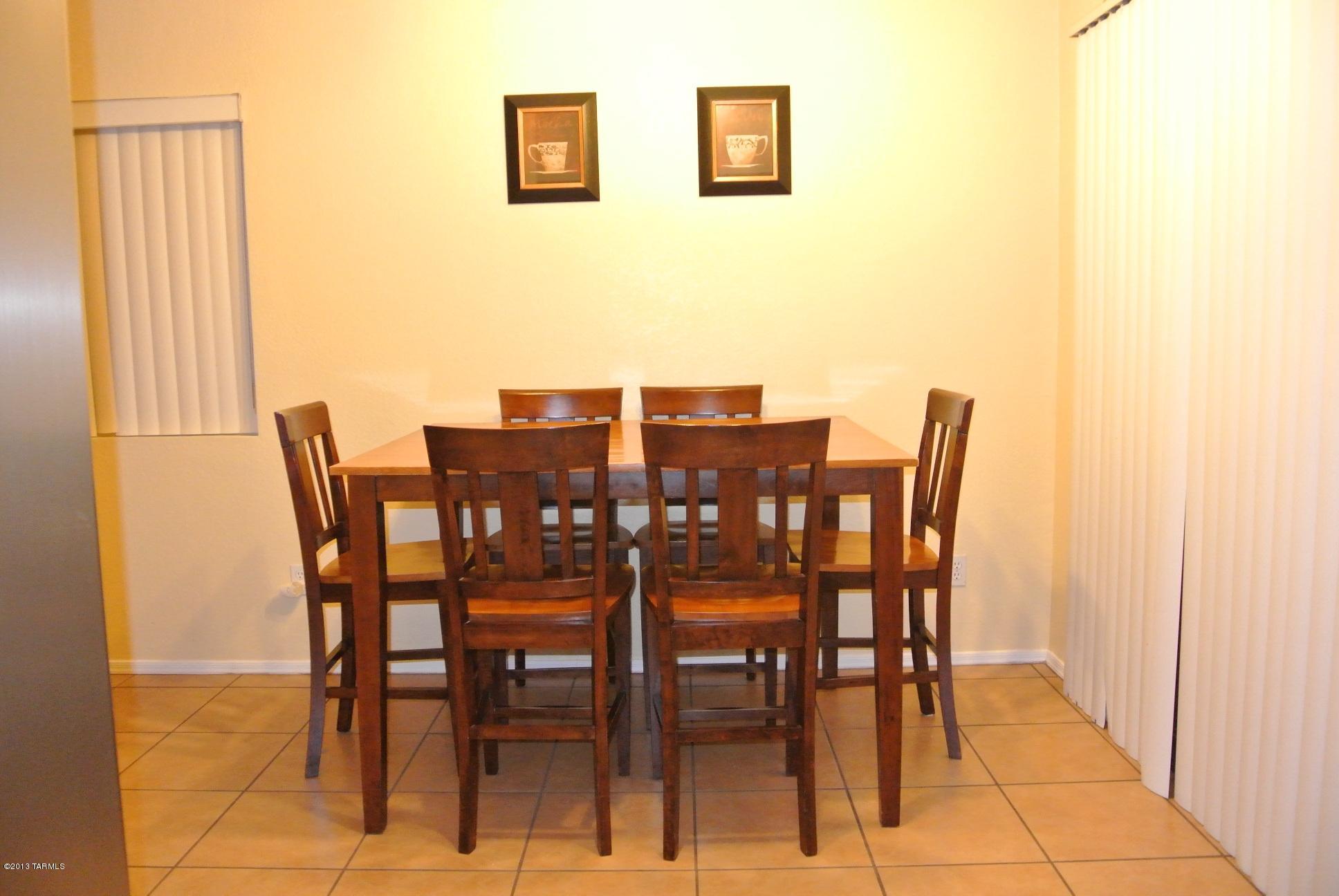 1594 W Denning Court