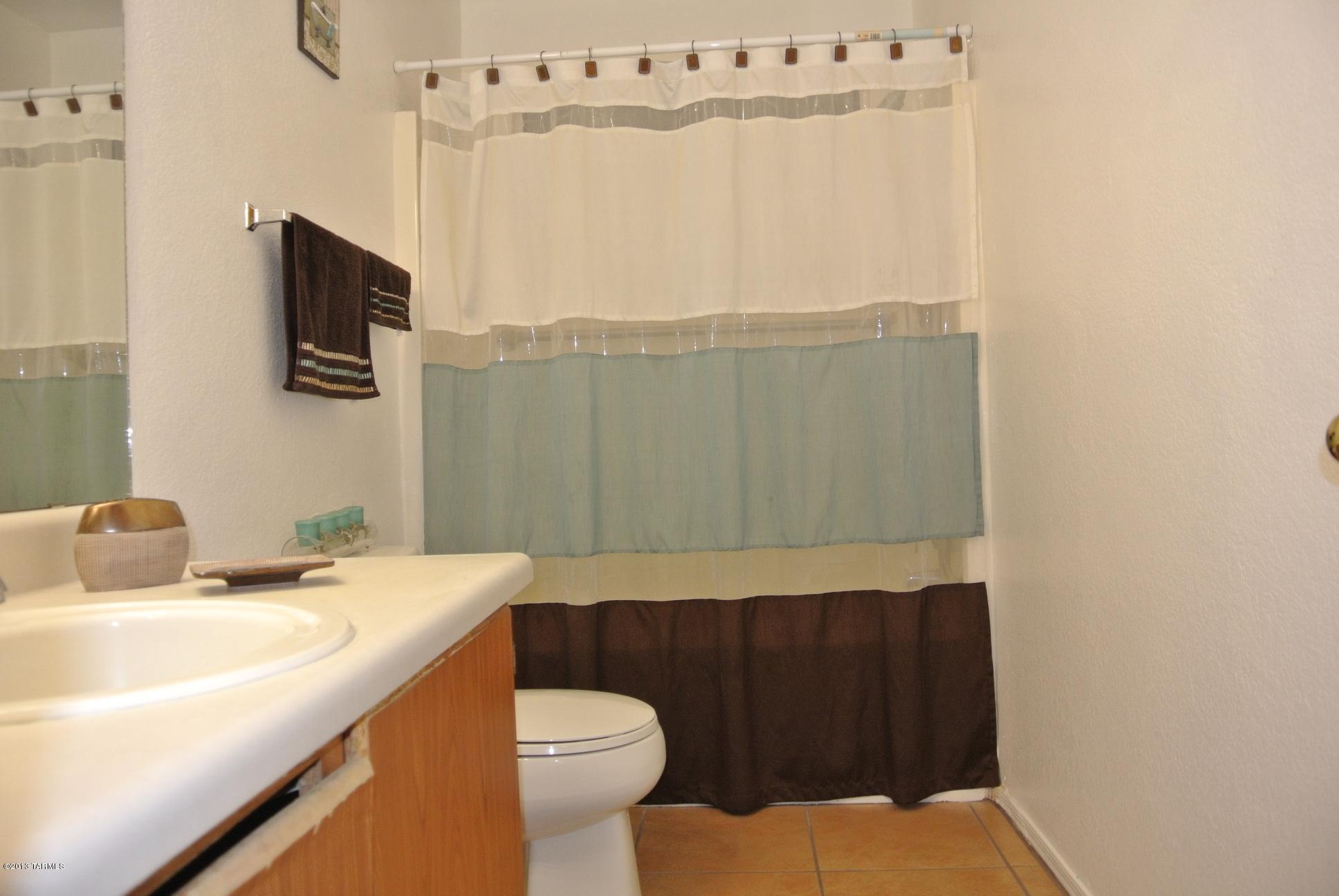 1594 W Denning Court