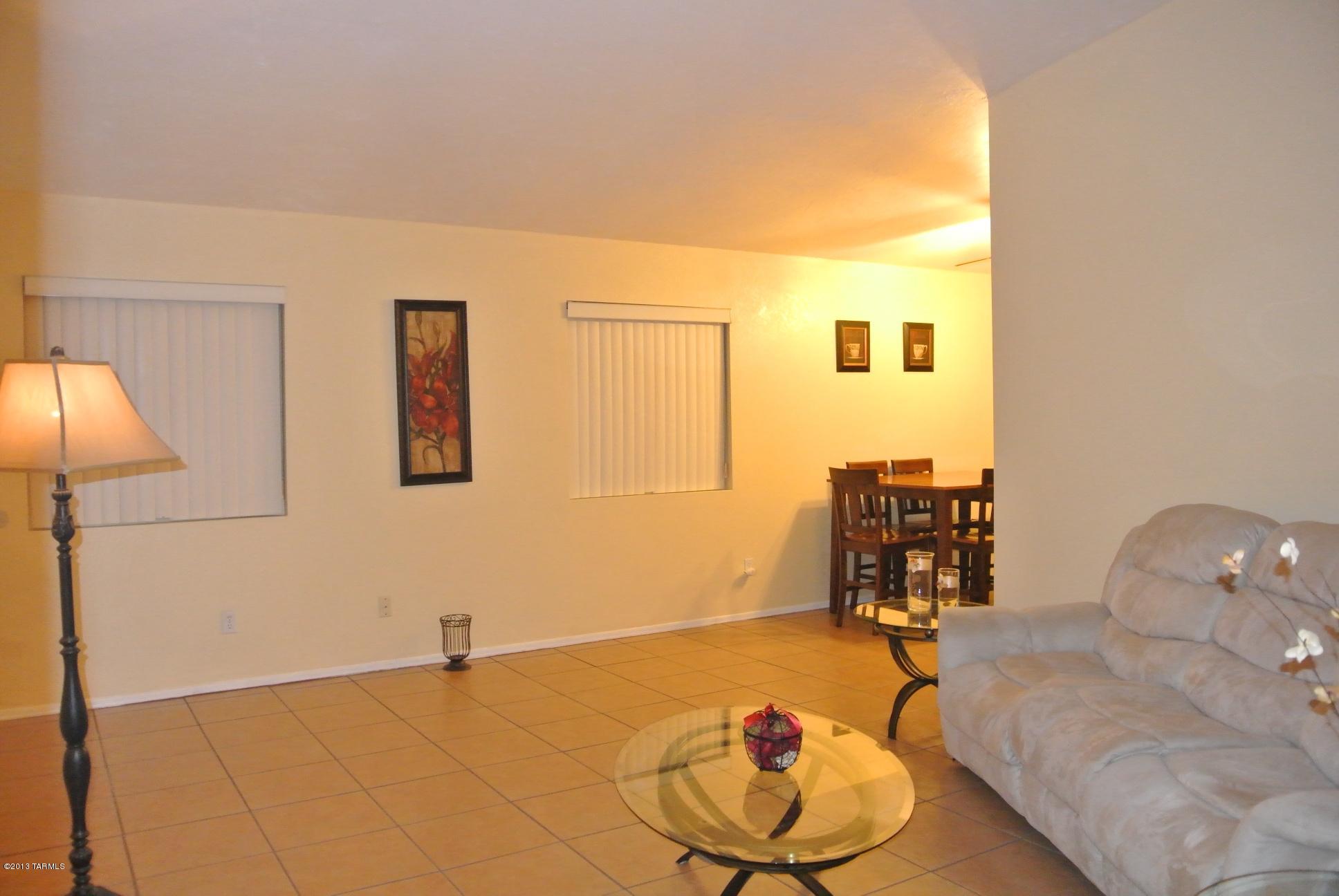 1594 W Denning Court