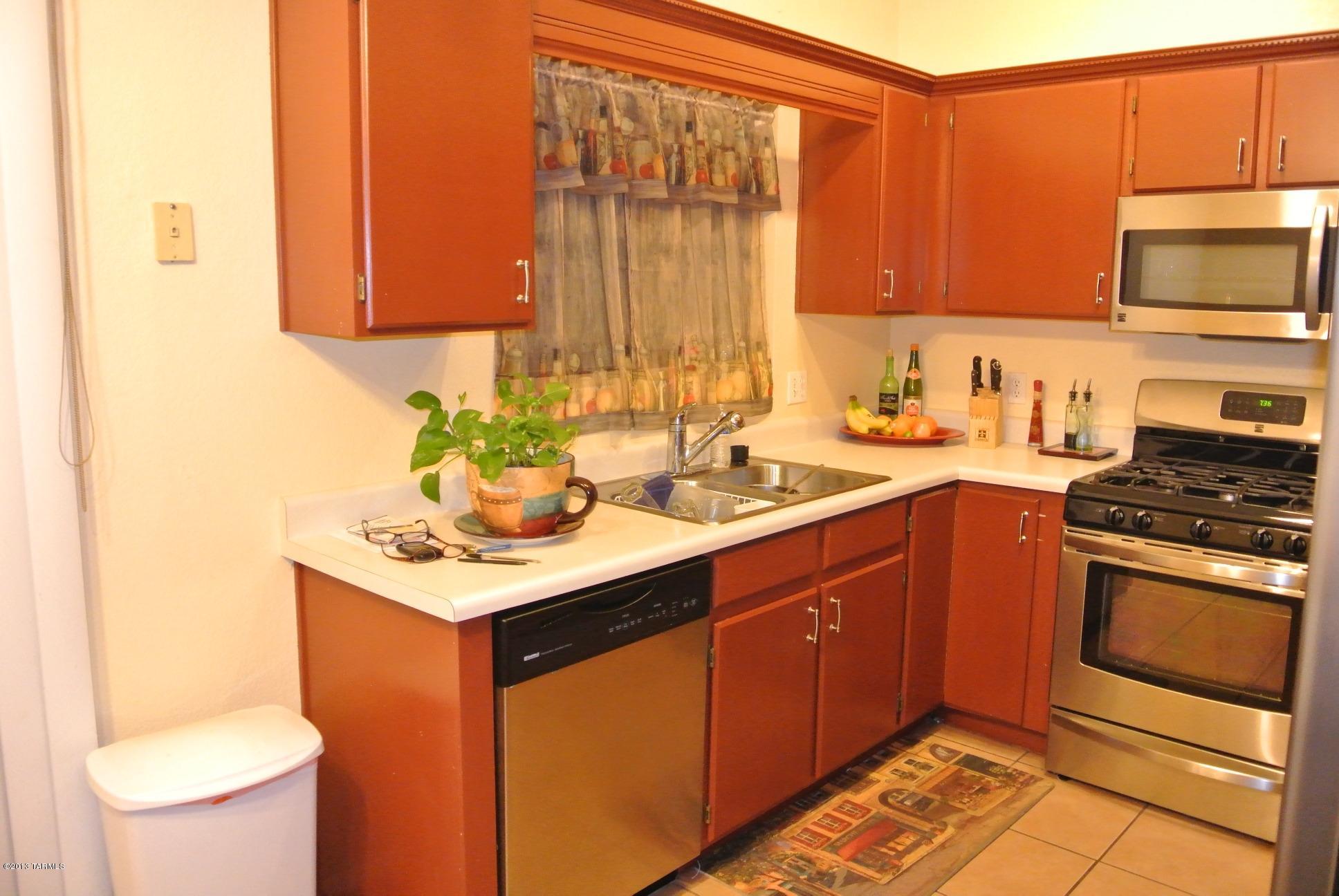 1594 W Denning Court