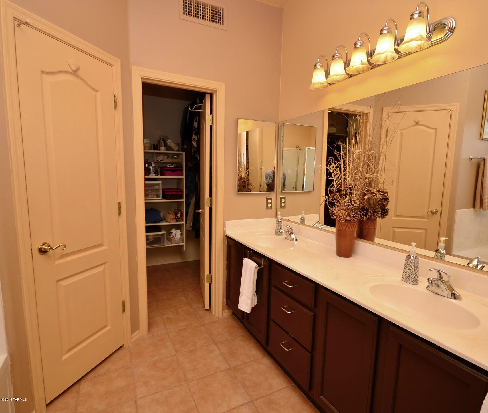 11747 N Monterra Vista Drive